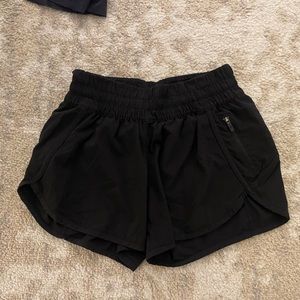 Lululemon Shorts- Black